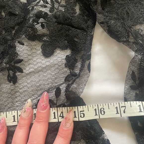 Eilly Bazar Shirt Sheer Floral Black Mock-neck Lace Tops Size Large - Picture 11 of 12